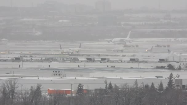 Szeroki Widok Antonov 124 Ruslan Utknął Lotnisku Toronto Względu Kanadę — Wideo stockowe