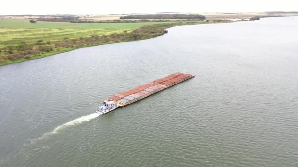 Barcaza Cargada Soja Subiendo Por Canal Tiet Paran — Vídeo de stock