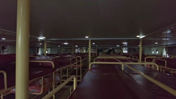 Uzavřený Záběr Stísněných Přeplněných Čtvrtí Ekonomické Turistické Třídy Ubytování Cokaliong — Stock video