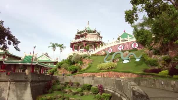 菲律宾宿务市菲律宾道教寺庙的左右为难镜头 — 图库视频影像