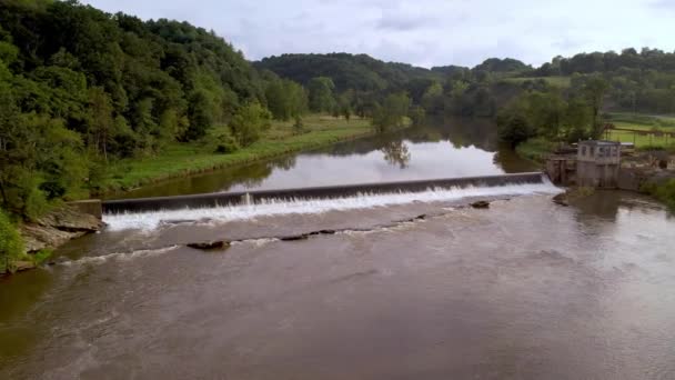 Kleine Dam Langs New River Bij Mouth Wilson Virginia — Stockvideo