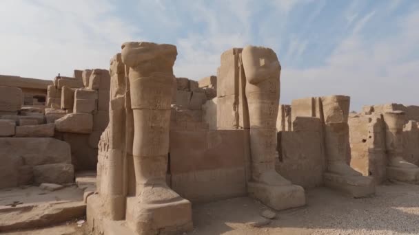 Majestátní Zříceniny Vyřezávaných Soch Krásnými Hieroglyfy Chrámový Komplex Karnak Luxor — Stock video
