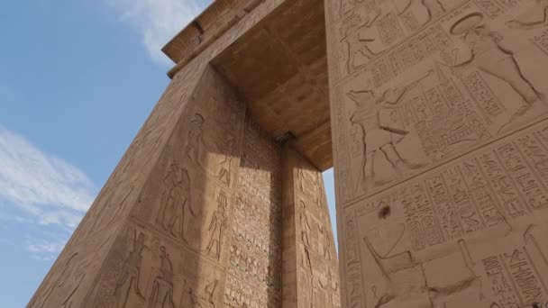 Dettagli Sorprendenti Geroglifici Scolpiti Complesso Del Tempio Karnak Egitto — Video Stock