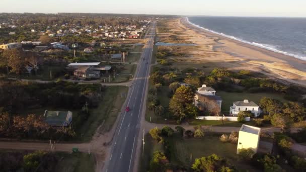 Estrada Costeira Atlântica Chorro Bairro Residencial Uruguai Vista Aérea Drones — Vídeo de Stock