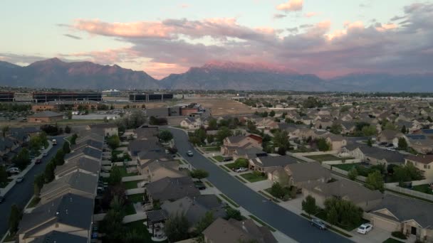 Zachód Słońca Widok Powietrza Typowej Dzielnicy Podmiejskiej Lehi Utah — Wideo stockowe