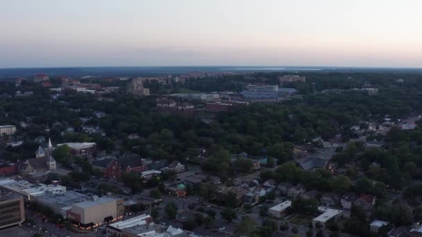 Fotografie Aeriană Foarte Largă Campusului Universității Din Kansas Din Lawrence — Videoclip de stoc