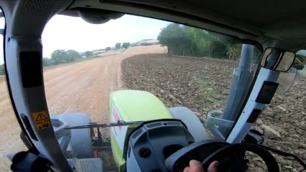 Trattore Cabina Pilotaggio Punto Aratura Campi Agricoli — Video Stock