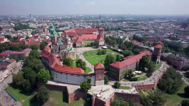 ポーランド クラクフのWawel城と大聖堂の美しい静的空中 — ストック動画