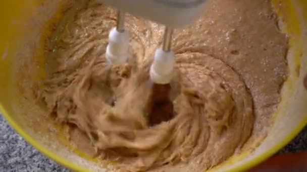 Mixing Wholemeal Flour Bowl Using Handheld Electric Mixer Making Carrot — Stock Video