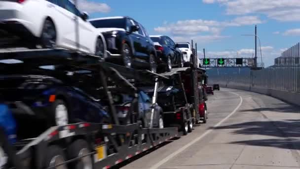 Autisti Auto Sul Ponte Autostradale Pendolari Attraversano Tappan Zee Fuori — Video Stock