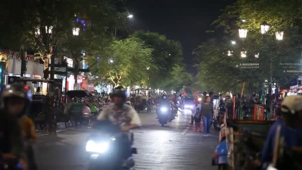 Yogyakarta Indonézia Aug 2022 Turisták Élvezik Romantikus Éjszaka Malioboro Street — Stock videók