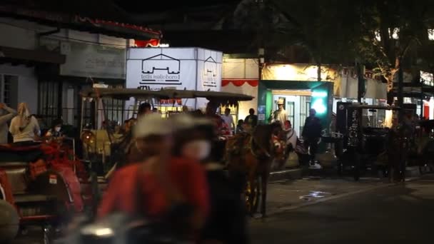 Yogyakarta Endonezya Ağustos 2022 Malioboro Caddesi Yogyakarta Yolcu Bekleyen Bir — Stok video