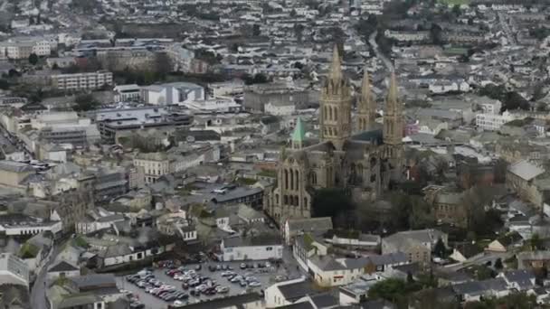 Truro Katedrála Panoramatickým Výhledem Město Cornwallu Anglie Výstřel Vzdušného Dronu — Stock video