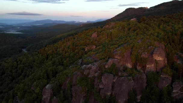 Boulders Dot Side Grandfather Mountain Blue Ridge Mountains Aerial — Stock Video