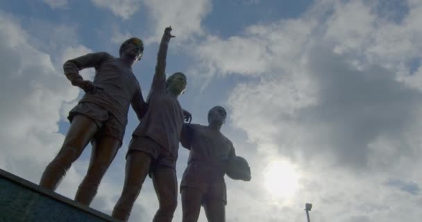 Holy Trinity Manchester United Stadium Best Law Charlton — Vídeos de Stock