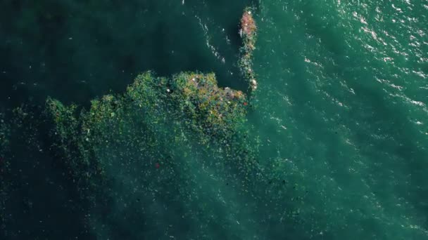 Vista Aérea Lixo Remendo Flutuando Mar Lixo Vietnã Poluição Água — Vídeo de Stock