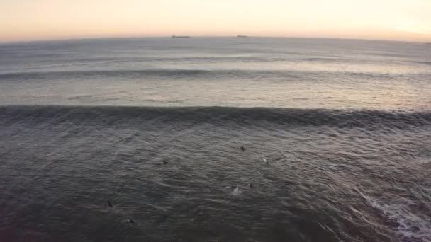 Luchtfoto Van Een Man Surfen Zeer Snel Voor Zeer Snel — Stockvideo