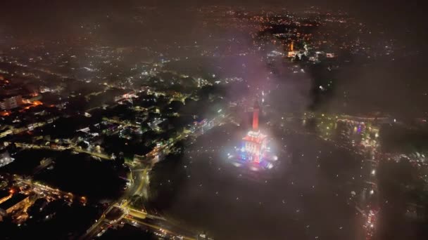 Orbite Aérienne Prise Brouillard Dense Nuages Dessus Ville Santiago Los — Video