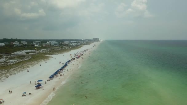 Flyover Rosemary Beach Florida Schiethoek Rechts Naar Links Stijgende Onthulling — Stockvideo