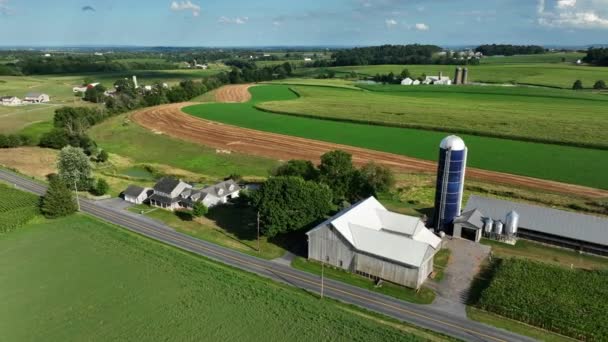 Fazenda Familiar Lancaster County Pensilvânia Rural Revelação Aérea Campos Culturas — Vídeo de Stock