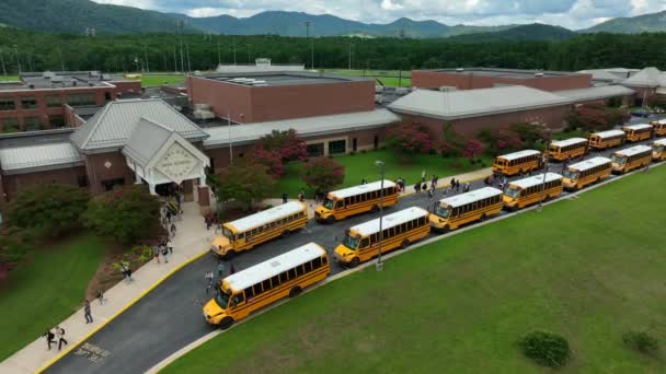 Nelson County High School Öffentliche Bildung Amerika Antenne Des Schulbusses — Stockvideo