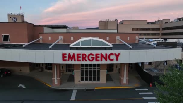 Spoedeisende Hulp Het Ziekenhuis Luchtfoto Onthulling Van Mount Nittany Medical — Stockvideo