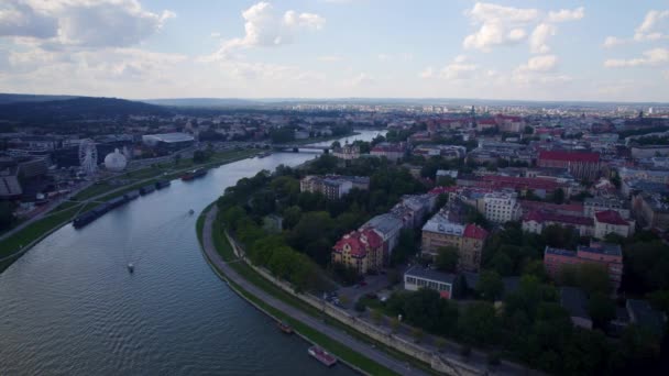 Büyüleyici Cracow Vistula Nehrinin Üzerinden Geçen Hava Manzarası Gotik Eski — Stok video