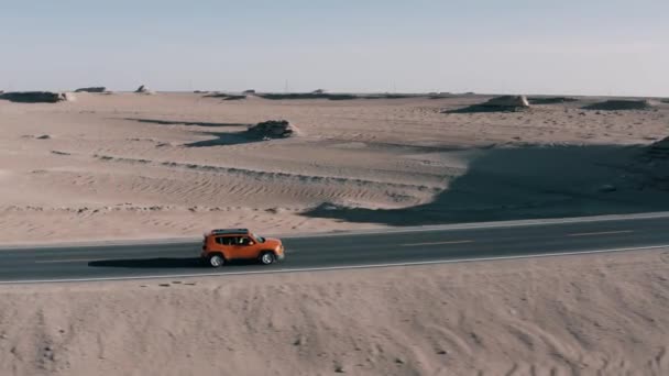 Commercial Jeep Renegade Longitude Road Desert Aerial Reveal — Stock Video