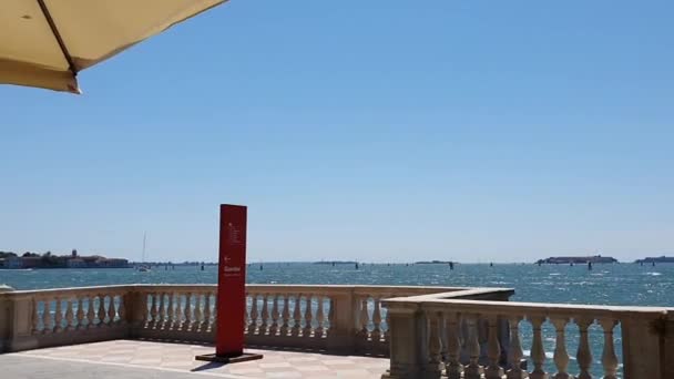Venetsia Pannu Vasemmalta Oikealle Arsenale Kahvila Terrasse Kuvaa Sekunnissa Sekuntia — kuvapankkivideo