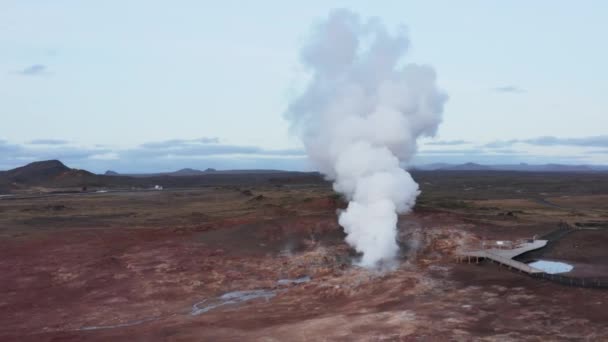 Fuente Termal Geotérmica Gunnuhver Con Ventilación Vapor Azufre Humo Blanco — Vídeos de Stock