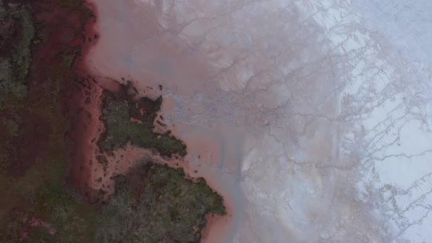 Rica Superficie Blanca Azufre Mineral Paisaje Geotérmico Arriba Hacia Abajo — Vídeos de Stock