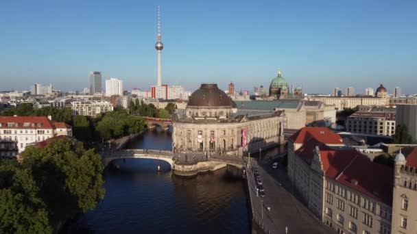 Bahn Vonat Áthalad Hídon Tower Csodálatos Légi Kilátás Repülés Panoráma — Stock videók