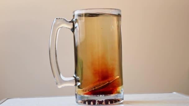 Close Steady Shot Tea Dissolved Puring Hot Water Dissolve Process — Stock Video