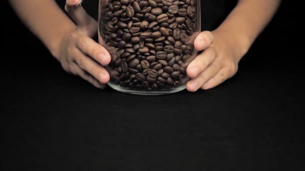 Versare Chicchi Caffè Barattolo Rallentatore Uhd — Video Stock