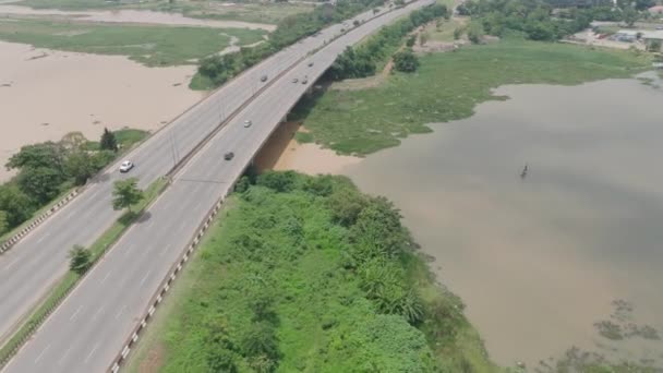 Aerial Highway Next Jabi Lake Reservoir Abuja Nigeria Africa Forward — Stock video