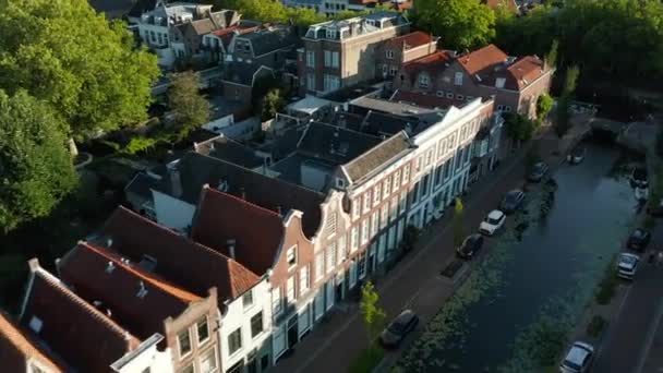 Turfmarktstraße Mit Kanal Und Typischen Häusern Stadtzentrum Von Gouda Niederlande — Stockvideo