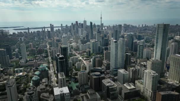 Drohnen Schossen Über Torontos Innenstadt Richtung Süden Mittsommer 2022 — Stockvideo