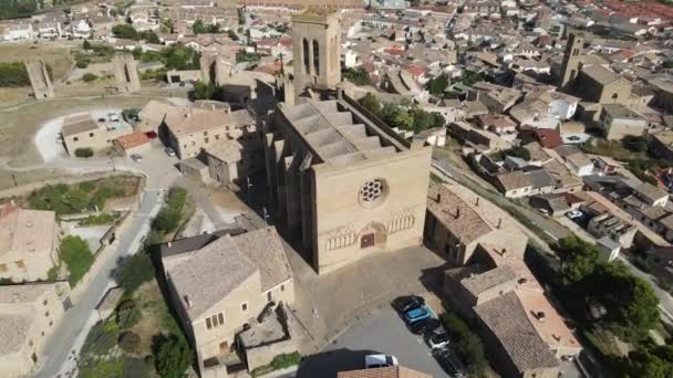 Saturnino Church Its Dragon Back Roof Artajona Navarra — Stock Video
