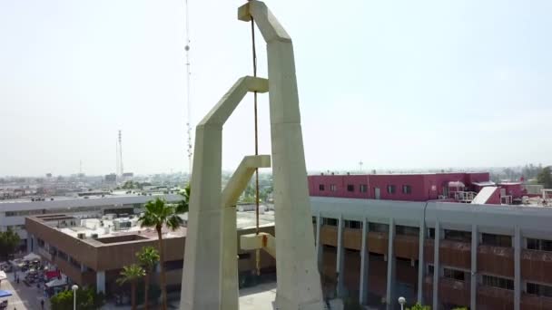 Tomada Pedestal Zangão Monumento Cidade — Vídeo de Stock