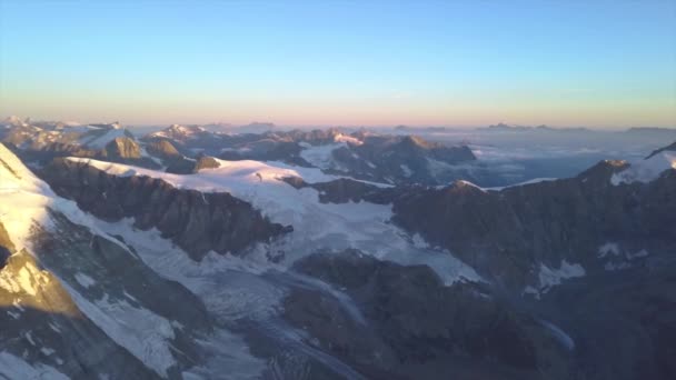 Szeroki Widok Lotu Ptaka Nad Alpami Granicy Szwajcarii Włoch Pobliżu — Wideo stockowe