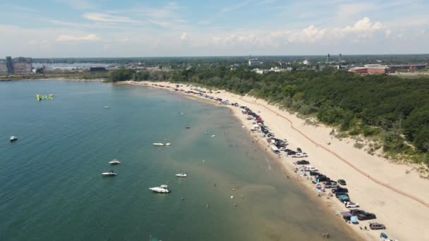 Verano Frente Mar Aparcamiento Nickel Beach Ontario Canadá Vehículos Coches — Vídeo de stock