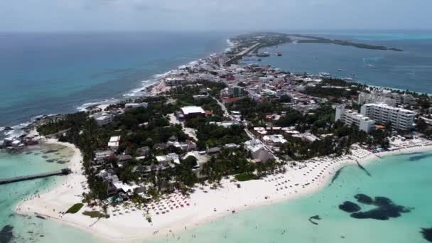 Una Toma Aérea Isla Mujeres México Durante Día Una Vista — Vídeos de Stock