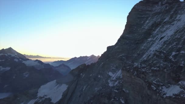 Gipfel Des Mont Cervin Das Matterhorn Bei Sonnenaufgang Luftaufnahme Aus — Stockvideo