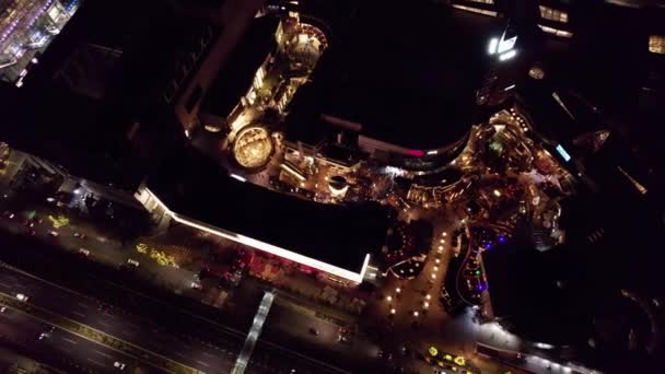 Aerial Top Ned Bane Parque Arauco Luksuriøse Indkøbscenter Belyst Natten – Stock-video