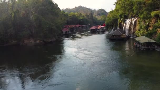 Meraviglioso Drone Girato Fiume Nella Giungla Della Thailandia Guardando Piccolo — Video Stock