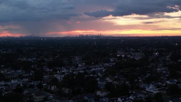 Una Vista Aérea Gran Angular Del Barrio Residencial Long Island — Vídeos de Stock
