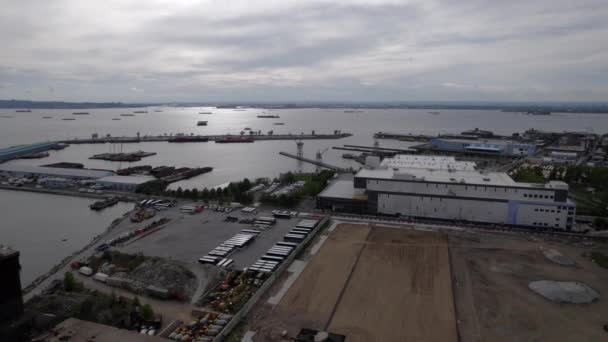 Aerial View Erie Basin Brooklyn Cloudy Afternoon Drone Camera Dolly — Stock Video