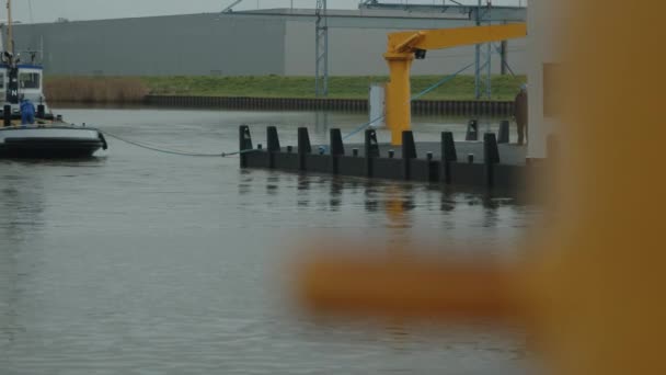 Looking Waterway Tugboat Moving Barge Blurred Foreground Static View — Stock Video