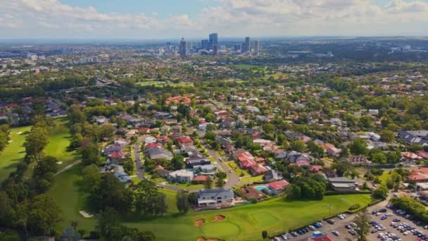 Drone Tiro Casas Campo Golf Sydney Australia — Vídeo de stock