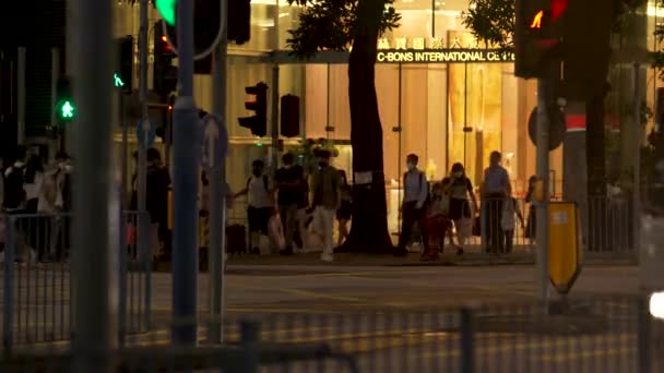 Travailleurs Marchant Dans Les Rues Les Trottoirs Après Avoir Terminé — Video